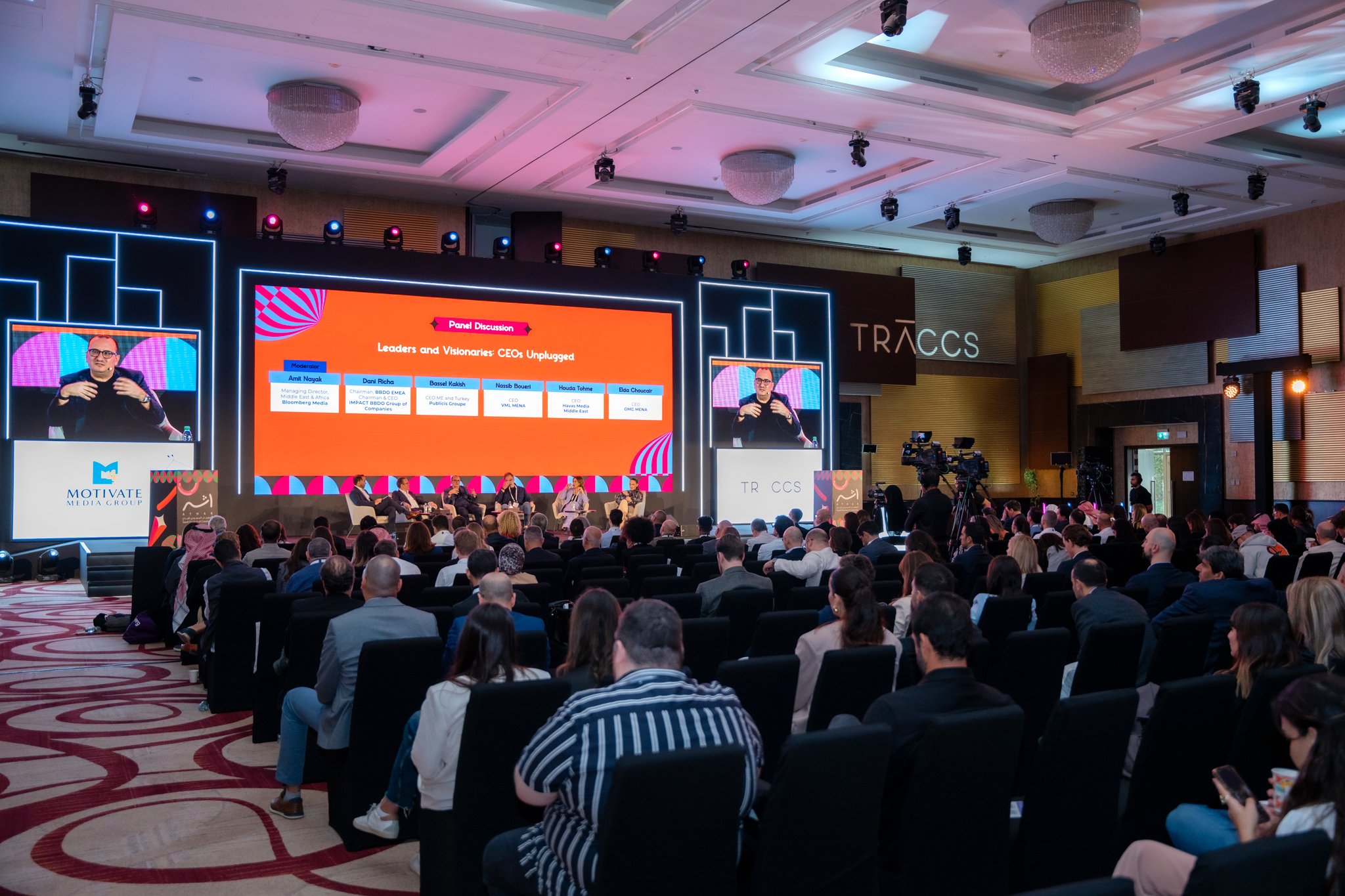 Some of the 1,700 attendees watch the Leaders and Visionaries: CEOs Unplugged session held at the Strategic Stage at Athar Festival in Riyadh.