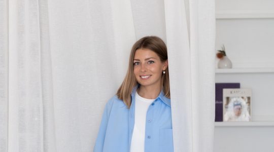 Vlada Lomova, PR Lead at PRHub, a Dubai-based PR agency. Startups