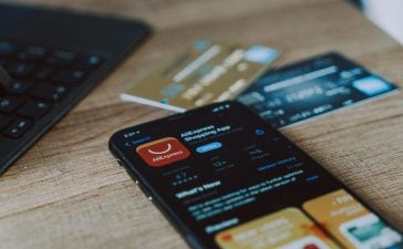 User acquisition ad spend Chinese retailer e-commerce applications