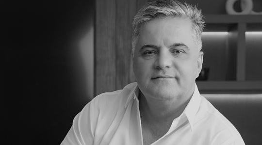 Pyxis's Mukhles Odeh explains why trust and human connection, not slides or AI, win pitches in MENA.