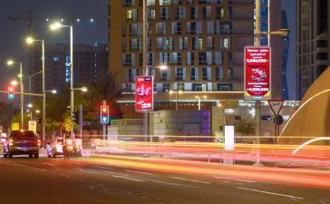 The ELAN Media lightbox displays are now live in Lusail City with creatives that are advertising Snoonu, which is Qatar's on-demand delivery service platform and fastest-growing homegrown super app.