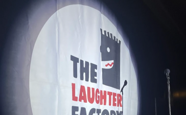 Stand-up comedy is becoming an unlikely leadership tool, helping executives build presence, clarity and more confident communication.