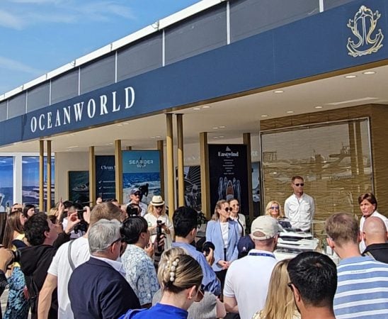 Yacht Ocean World