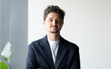 Platinumlist CEO Cosmin Ivan explores how traditional sports and esports are reshaping audience engagement in live fan experiences.