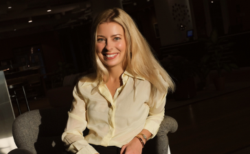 PRHub.ae's Vlada Lomova shares why earned media is becoming a critical driver of AI discoverability as brands adapt to a new era of search, visibility and reputation.